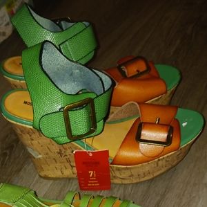Brand new green 7.5 mossimo wedge sandals